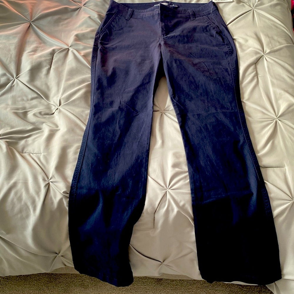 Old Navy pants. NWT, size 8.